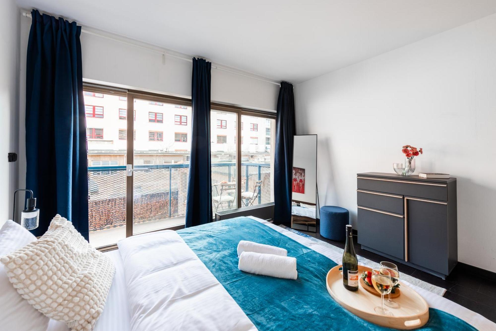 Spacious Apartments Near Karlin Square 布拉格 外观 照片