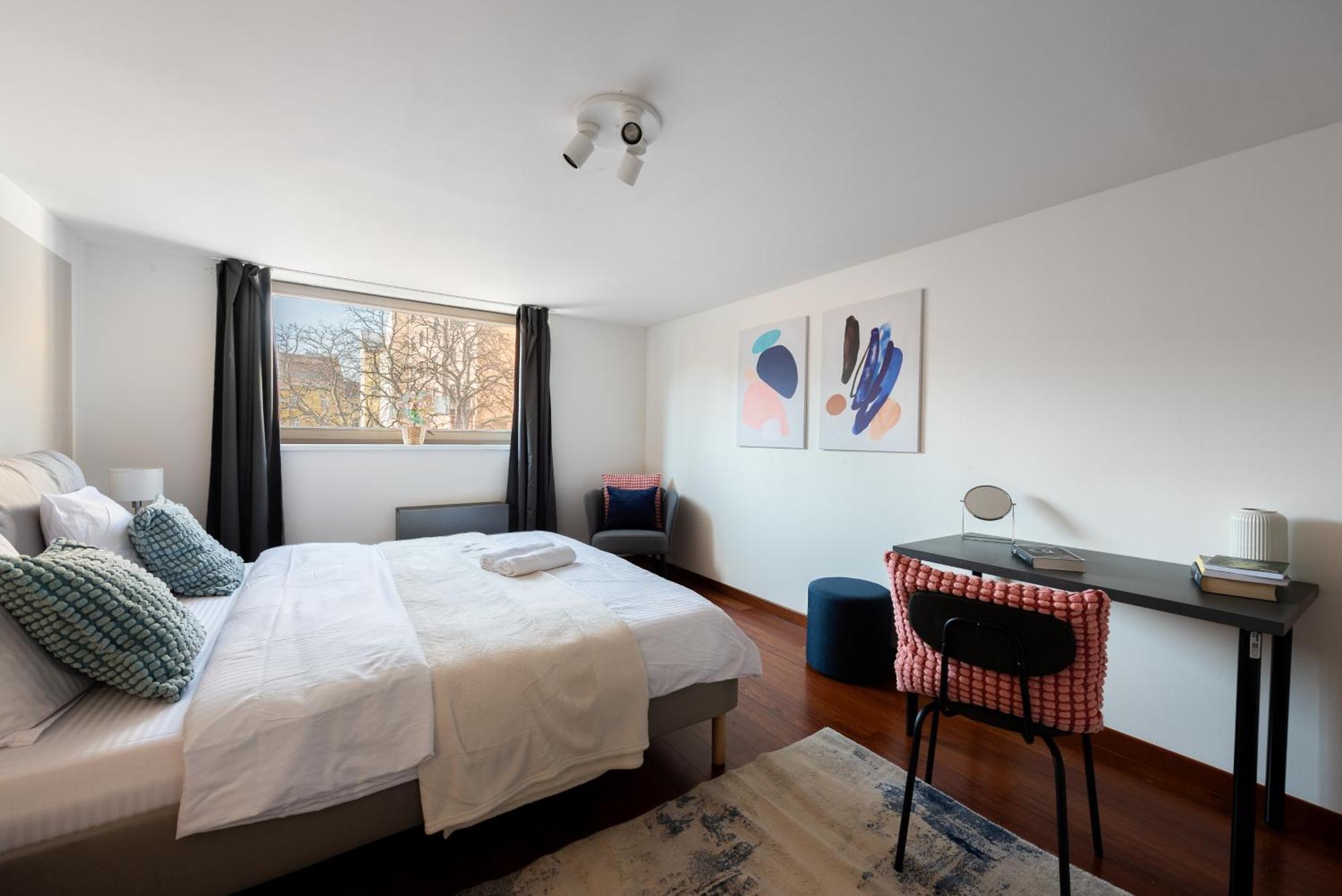 Spacious Apartments Near Karlin Square 布拉格 外观 照片