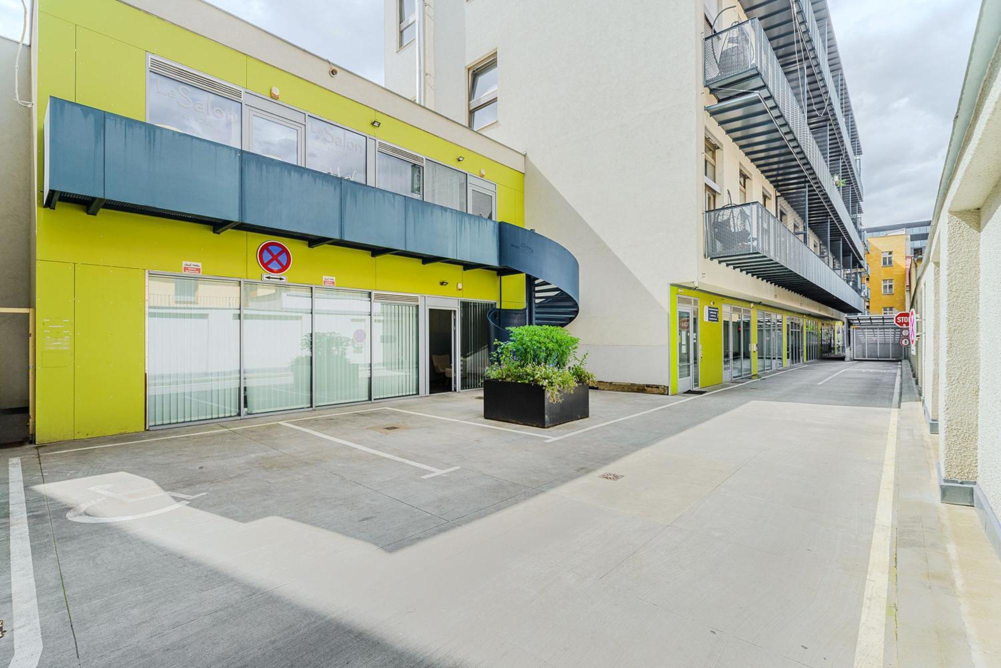 Spacious Apartments Near Karlin Square 布拉格 外观 照片